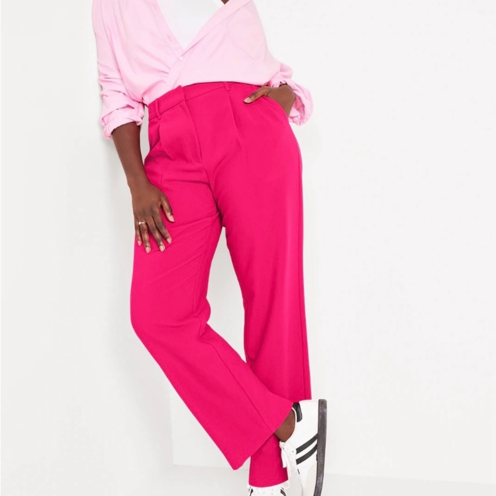 OLD NAVY High waisted trouser in Berry Fine ( Hot pink)